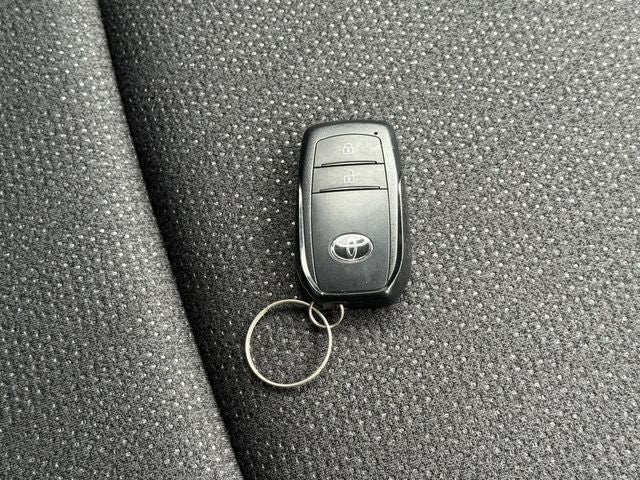 YARIS CROSS HYBRID