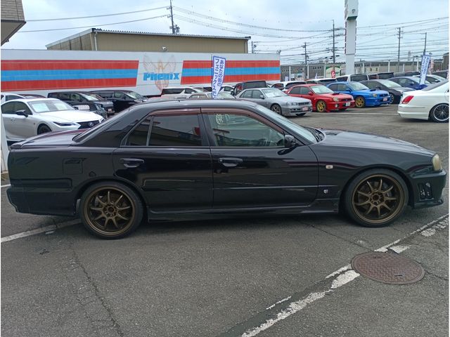 SKYLINE