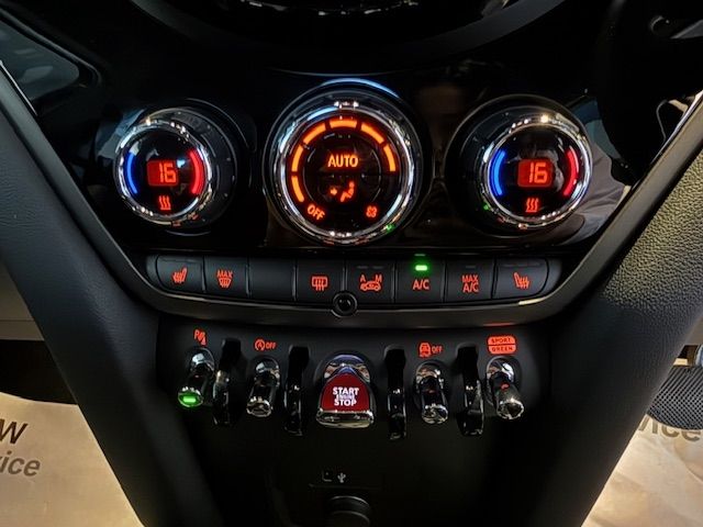 MINI COOPER D CROSSOVER