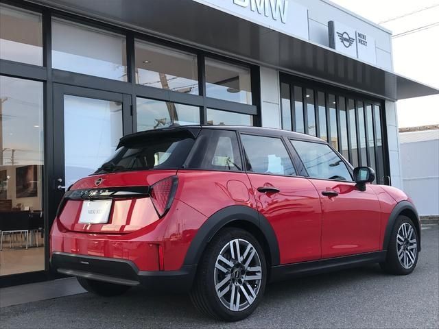 MINI COOPER 5DOOR