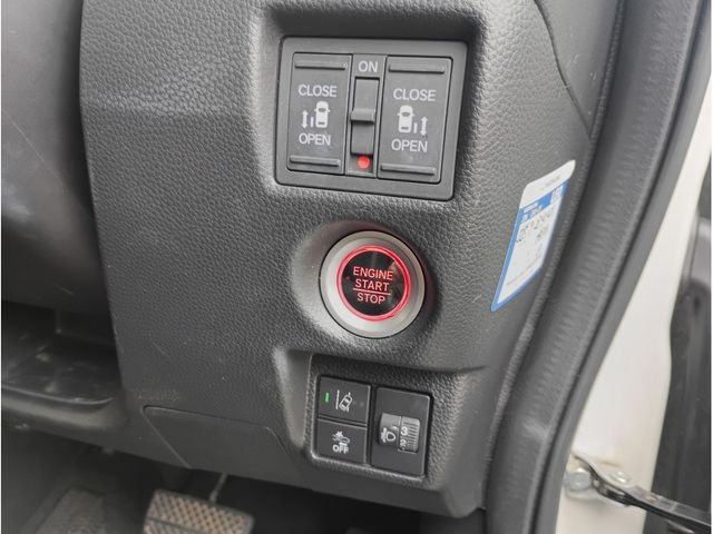 N BOX CUSTOM 4WD