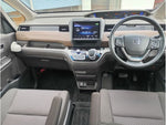 FREED plus HYBRID 4WD