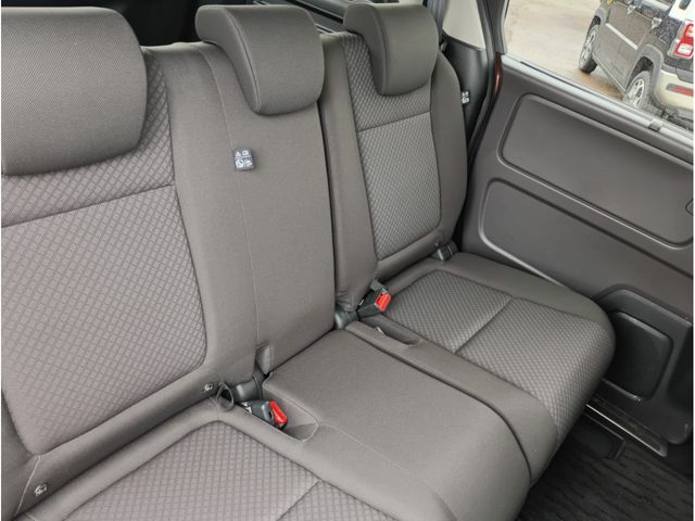 FREED plus HYBRID 4WD
