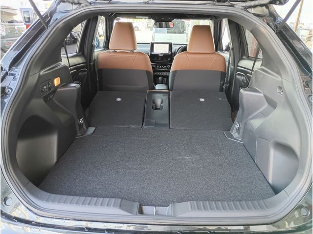 YARIS CROSS HYBRID