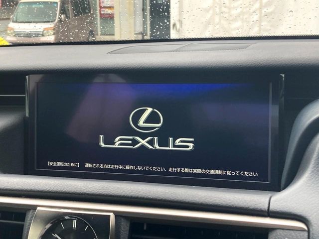 LEXUS IS300