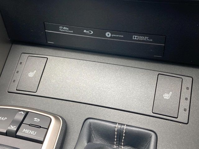 LEXUS IS300