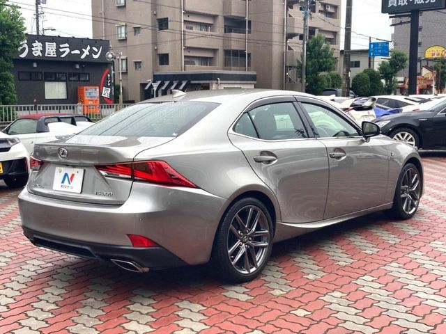 LEXUS IS300