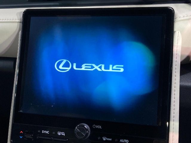 LEXUS LBX