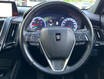 CROWN sedan hybrid