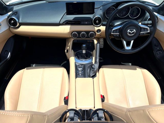 ROADSTER