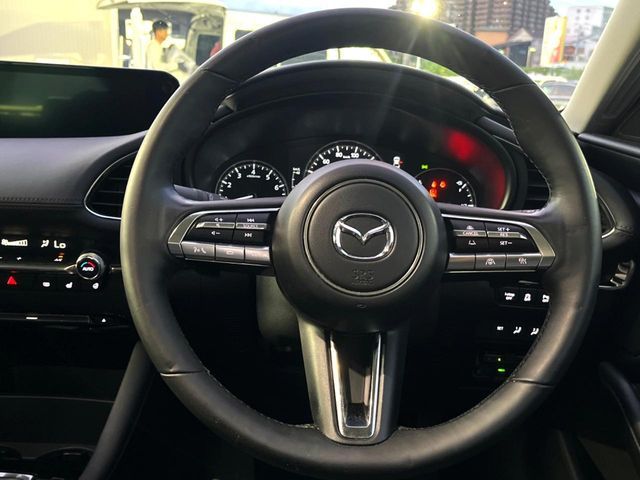 MAZDA3 SEDAN