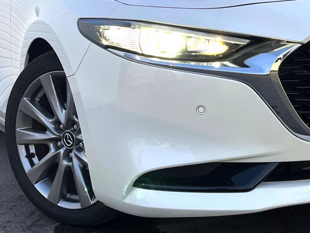 MAZDA3 SEDAN