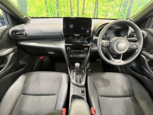 YARIS CROSS HYBRID