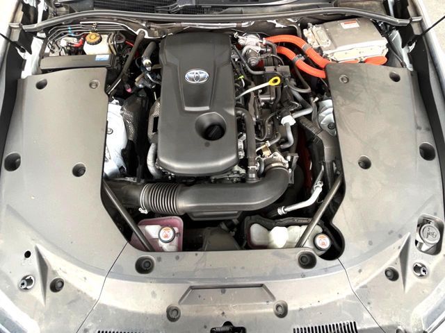 CROWN sedan hybrid