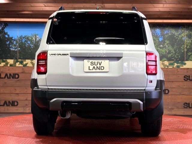 LANDCRUISER 250