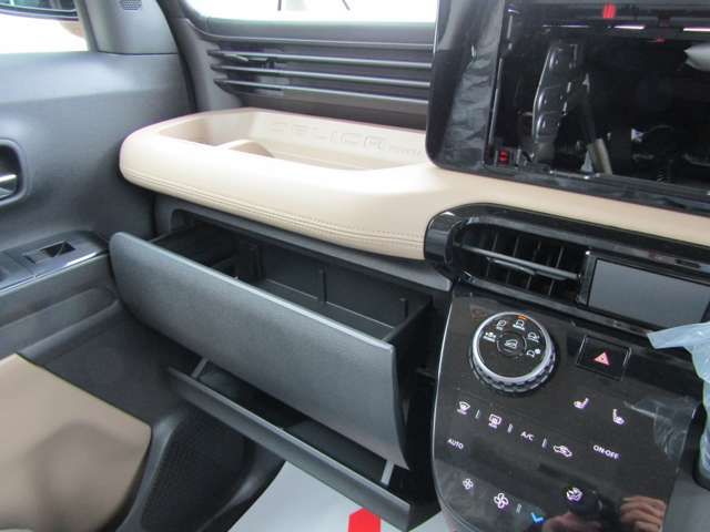 DELICA MINI