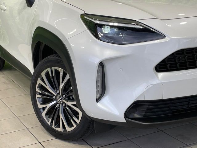 YARIS CROSS HYBRID