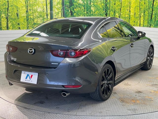 MAZDA3 SEDAN