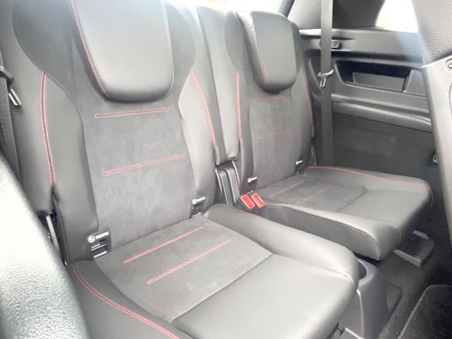 MERCEDES BENZ GLB
