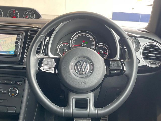 VOLKSWAGEN The BEETLE