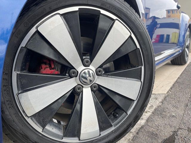 VOLKSWAGEN The BEETLE