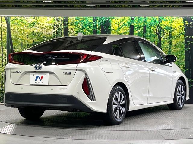 PRIUS PHV