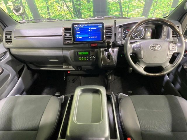 HIACE van 4WD