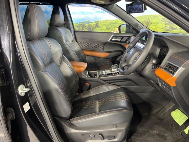 OUTLANDER PHEV