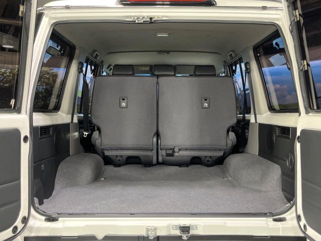 LANDCRUISER 70
