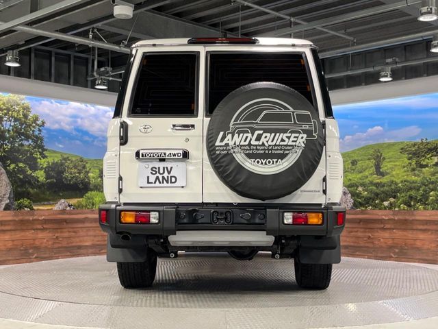 LANDCRUISER 70