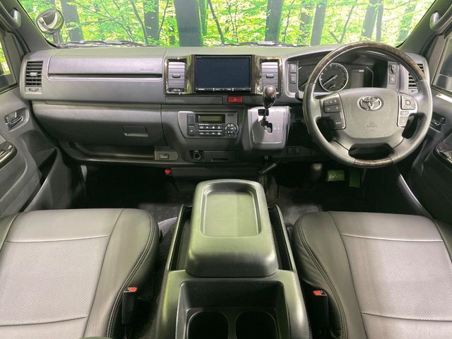HIACE van 4WD
