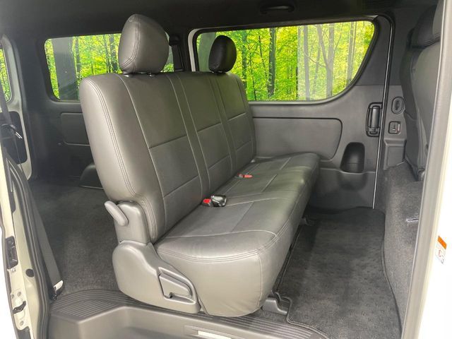 HIACE van 4WD