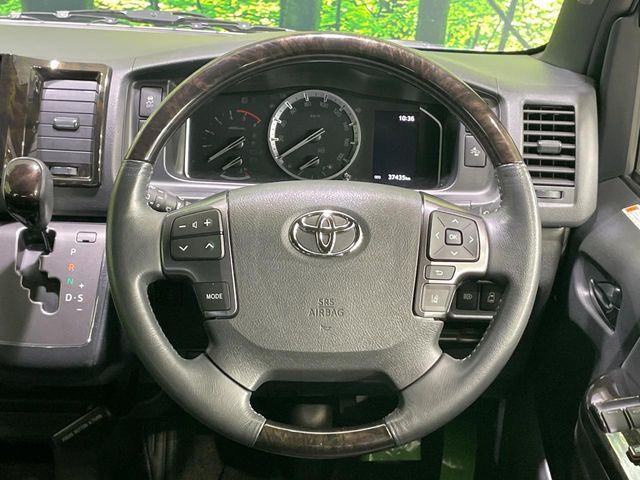 HIACE van 4WD