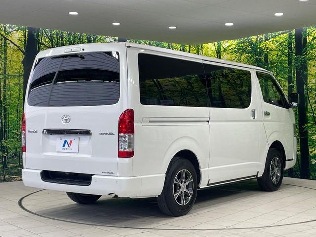 HIACE van 4WD