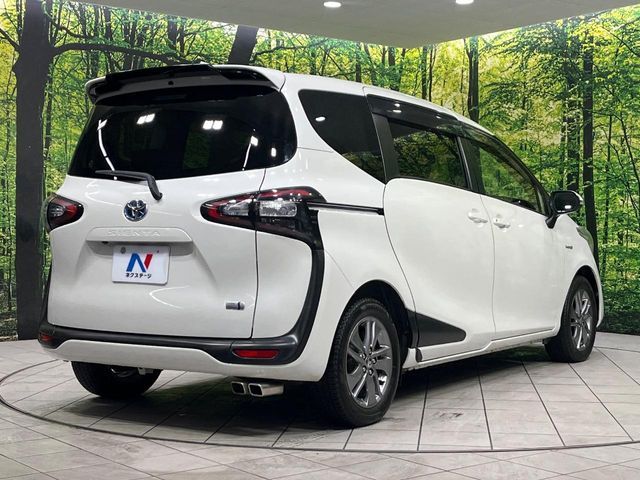SIENTA HYBRID