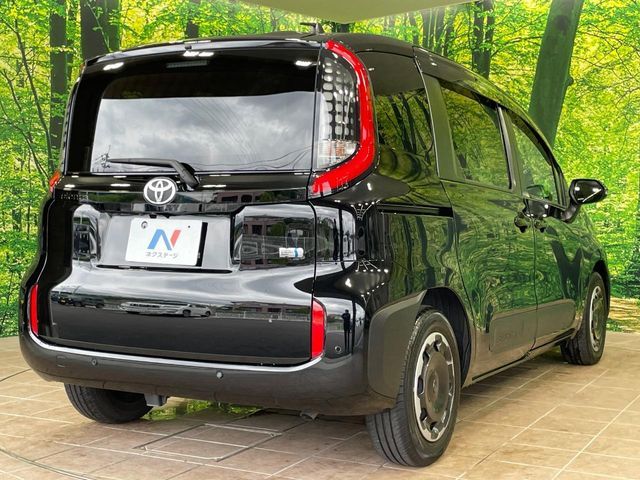 SIENTA HYBRID