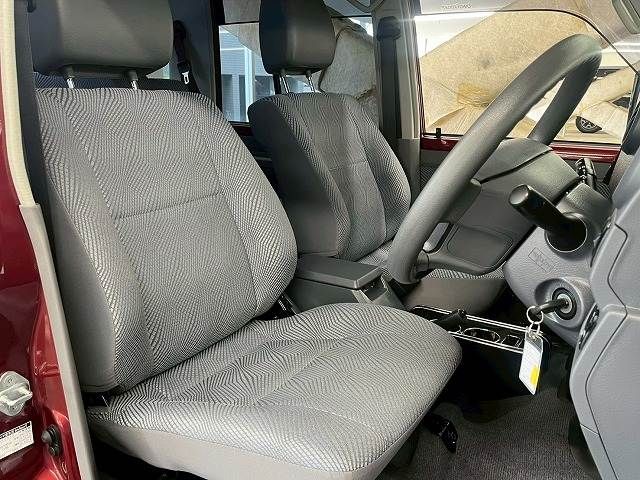 LANDCRUISER van