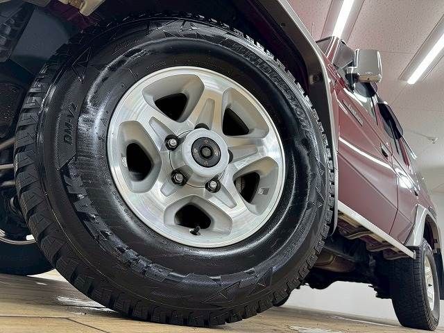 LANDCRUISER van