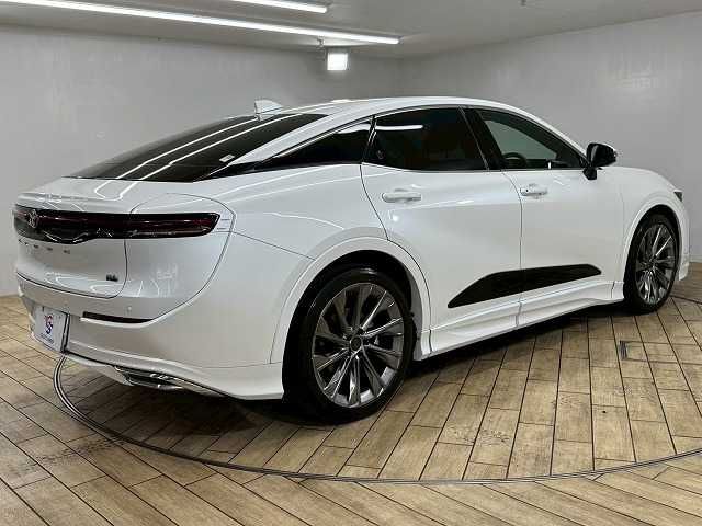 CROWN CROSSOVER