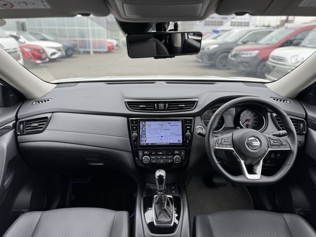 X-TRAIL HYBRID 2WD