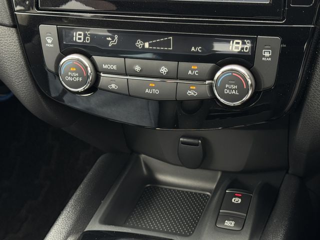 X-TRAIL HYBRID 2WD