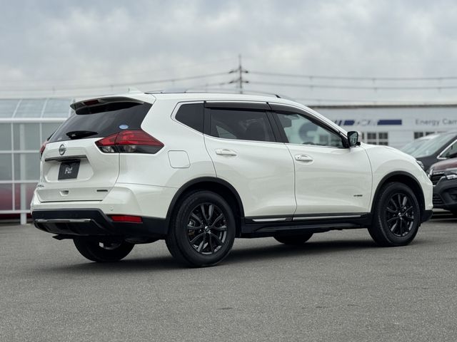 X-TRAIL HYBRID 2WD