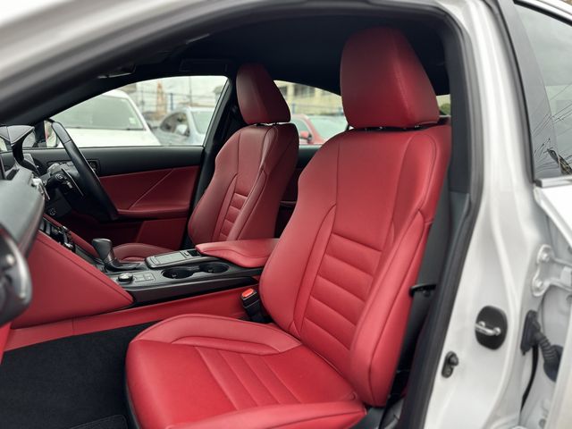 LEXUS IS300