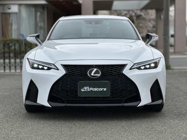LEXUS IS300