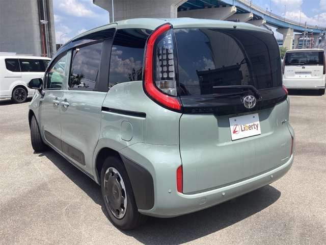 SIENTA HYBRID
