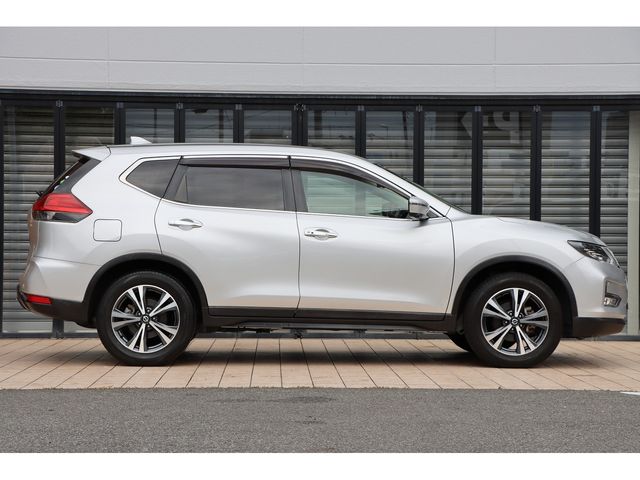 X-TRAIL 2WD