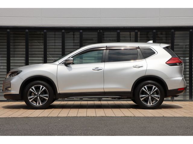 X-TRAIL 2WD