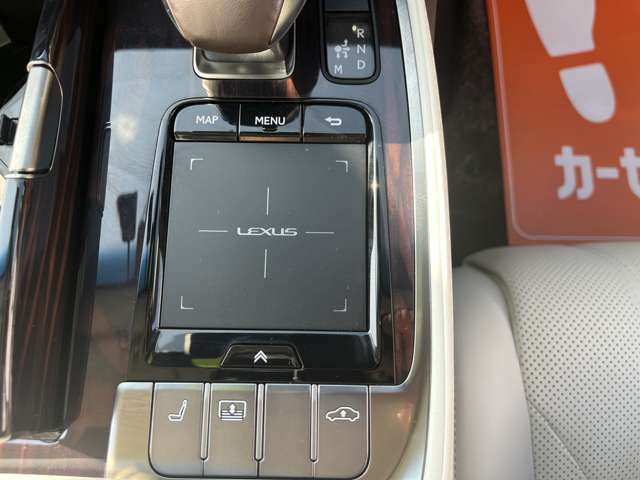 LEXUS LS500
