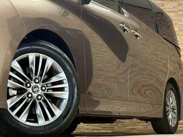ALPHARD hybrid 4WD