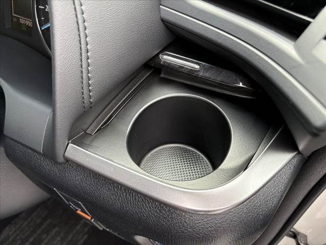 VELLFIRE  HYBRID 4WD